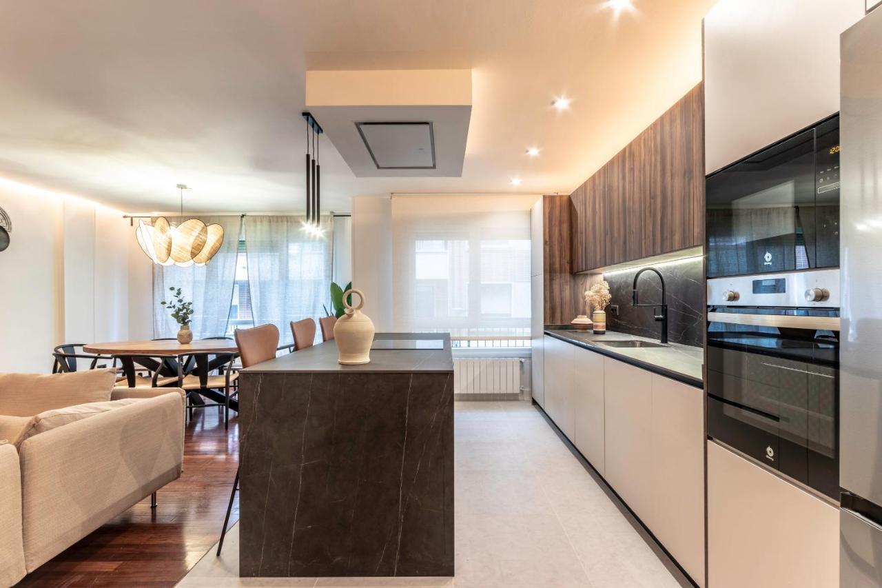 New! Lovely 4-Bedroom Loft In Bilbao Kültér fotó