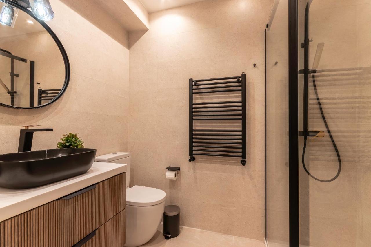 New! Lovely 4-Bedroom Loft In Bilbao Kültér fotó